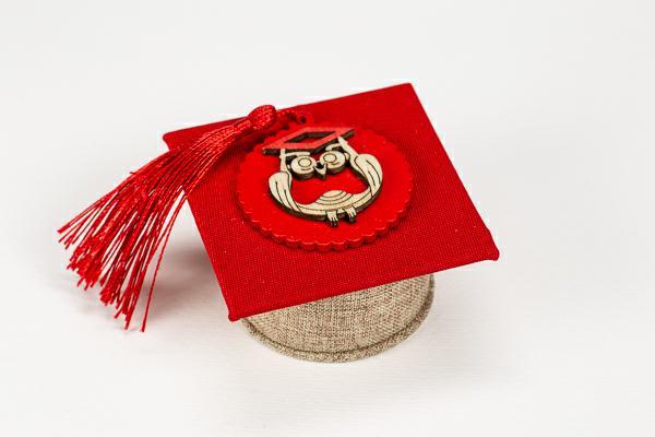 CAPPELLO_LAUREA_CON_GUFETTO